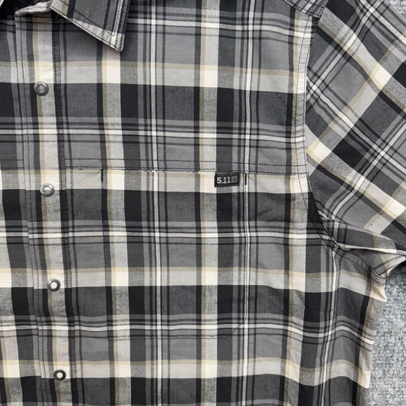 Mens 511 Tactical snap button up / button down shirt short sleeve size Medium - Picture 5 of 6